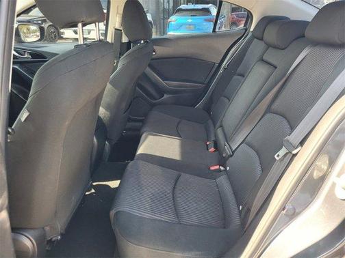 2016 Mazda Mazda3 i Sport