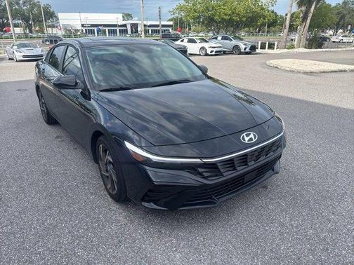 2025 Hyundai ELANTRA SEL Convenience