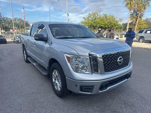2018 Nissan Titan SV