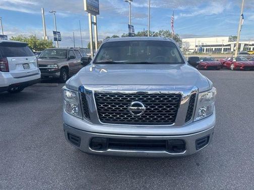 2018 Nissan Titan SV
