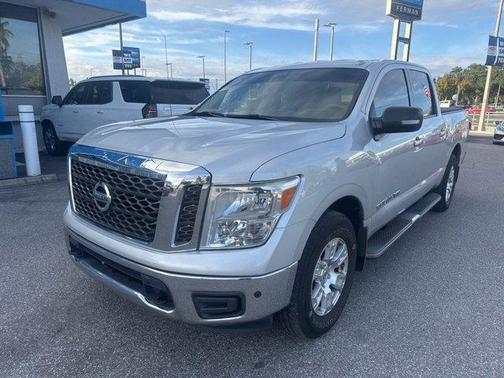 2018 Nissan Titan SV