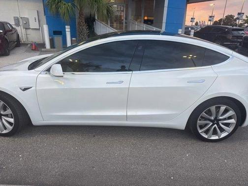2019 Tesla Model 3 Long Range