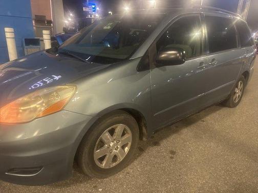 2008 Toyota Sienna 