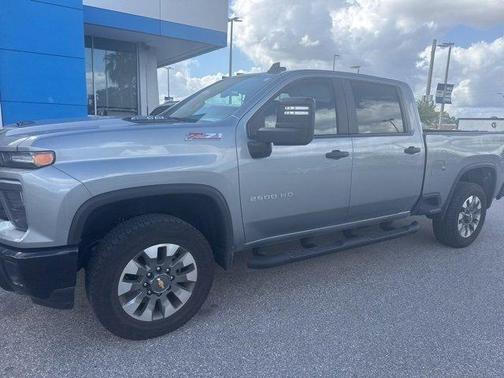 2025 Chevrolet Silverado 2500 Custom