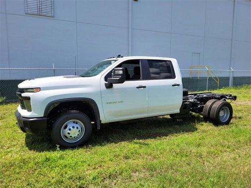 2024 Chevrolet Silverado 3500 WT