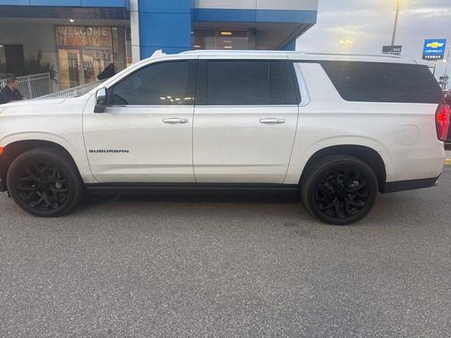 2024 Chevrolet Suburban Premier