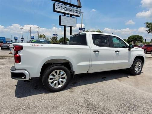 2023 Chevrolet Silverado 1500 Custom