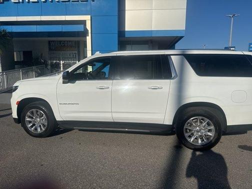 2023 Chevrolet Suburban Premier