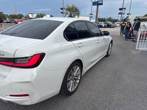 2023 BMW 330 i