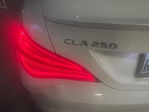 2015 Mercedes-Benz CLA-Class Base