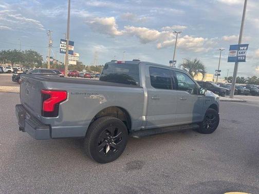 2023 Ford F-150 Lightning XLT