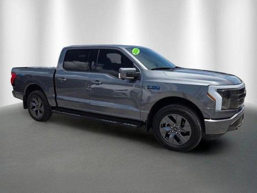2024 Ford F-150 Lightning LARIAT