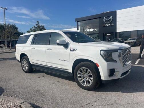 2023 GMC Yukon XL Denali