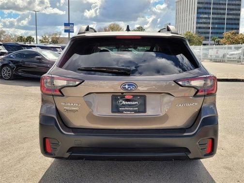 2022 Subaru Outback Premium
