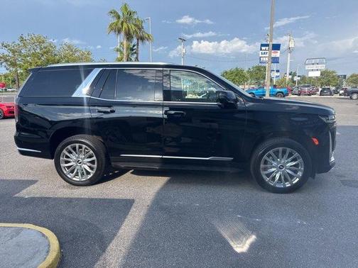 2022 Cadillac Escalade Premium Luxury