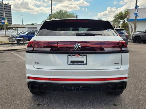 2025 Volkswagen Atlas Cross Sport 2.0T SEL R-Line Black