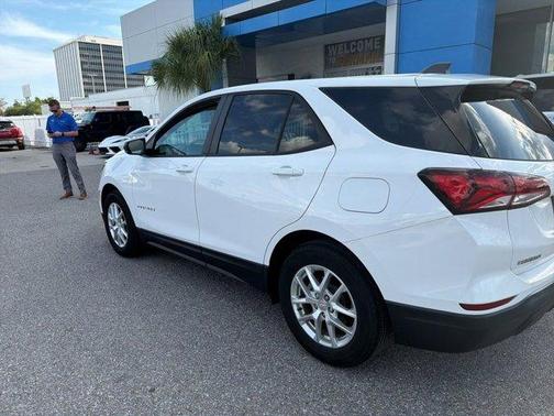Summit White 2024 Chevrolet Equinox LS