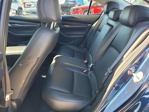 2019 Mazda Mazda3 FWD w/Preferred Package