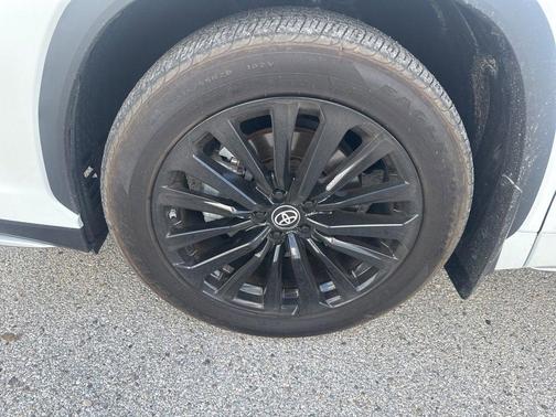 2024 Toyota Highlander XSE