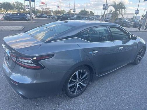 2022 Nissan Maxima SV
