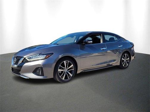 2022 Nissan Maxima SV