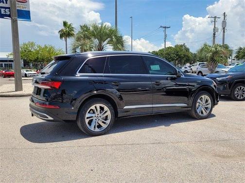 2021 Audi Q7 45 Premium