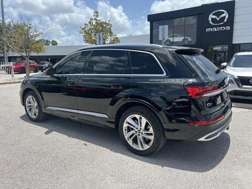 2021 Audi Q7 45 Premium