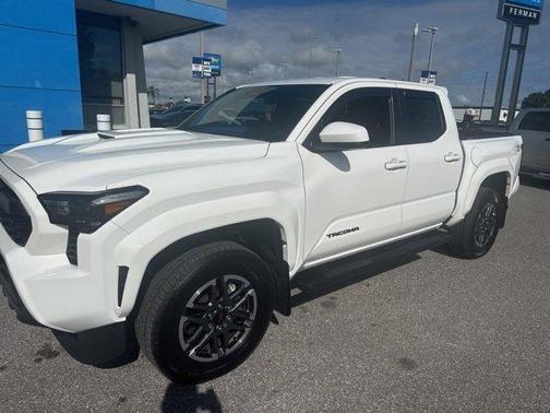 2024 Toyota Tacoma TRD Sport