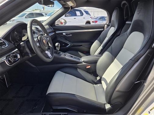 2025 Porsche 718 Boxster GTS 4.0