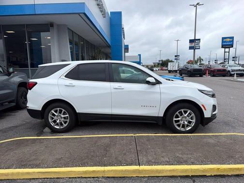 Summit White 2024 Chevrolet Equinox LT