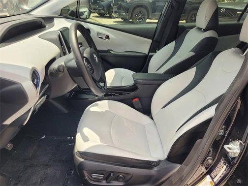 2019 Toyota Prius L