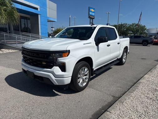 Summit White 2024 Chevrolet Silverado 1500 Custom