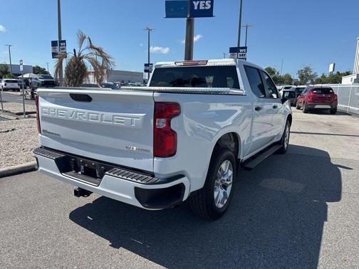 Summit White 2024 Chevrolet Silverado 1500 Custom