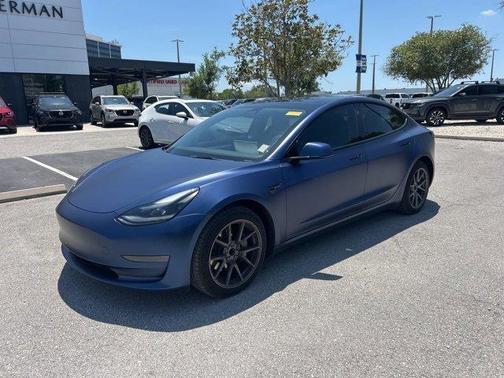 2022 Tesla Model 3 Base