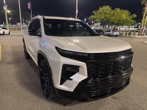 2024 Chevrolet Traverse RS