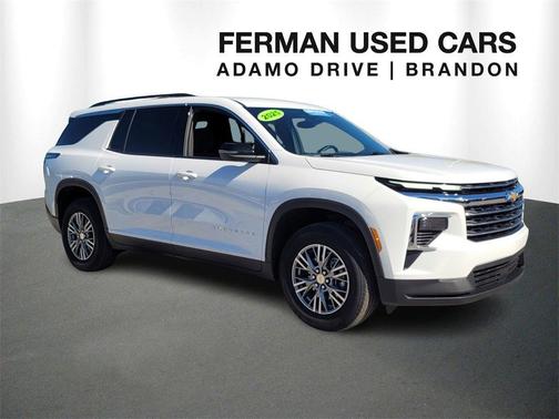 2025 Chevrolet Traverse LT