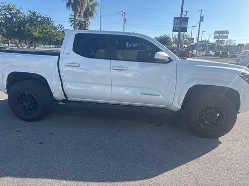 2024 Toyota Tacoma SR5