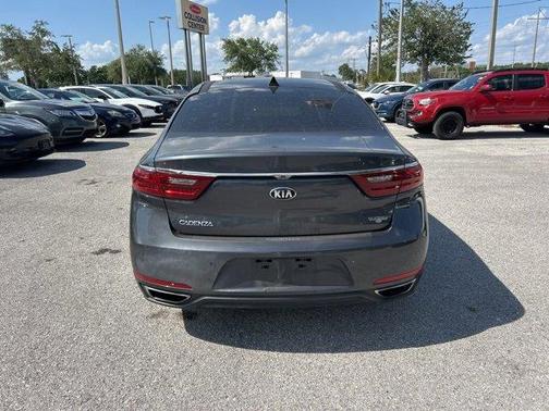 2017 Kia Cadenza Premium