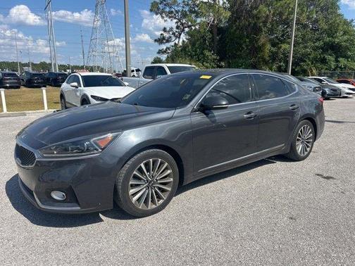 2017 Kia Cadenza Premium