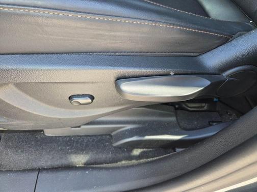 Shadow Gray Metallic 2022 Chevrolet Trax LT