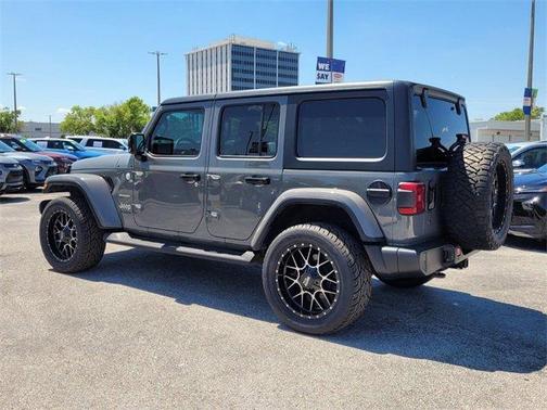 2020 Jeep Wrangler Unlimited Sahara