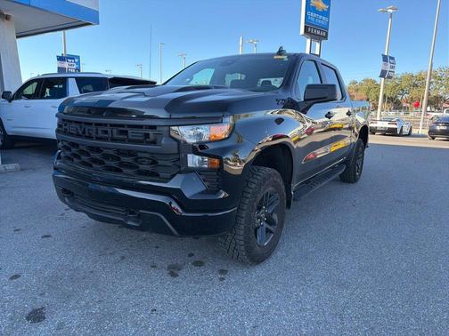 2025 Chevrolet Silverado 1500 Custom Trail Boss