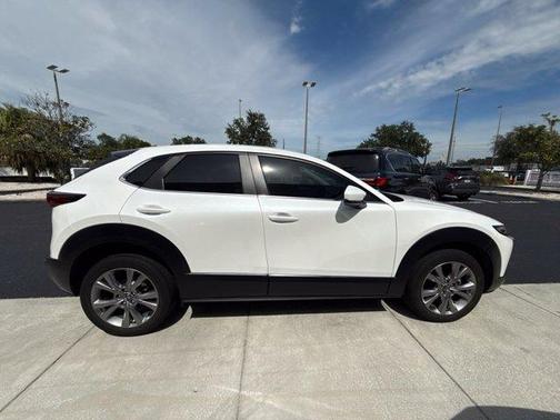 Snowflake White Pearl 2020 Mazda CX-30 Select