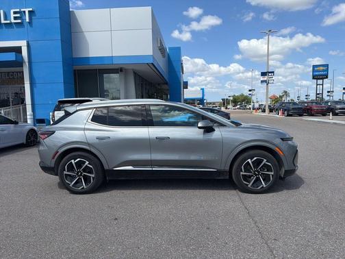 Sterling Gray Metallic 2025 Chevrolet Equinox EV LT