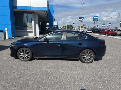 2023 Mazda Mazda3 FWD w/Select Package