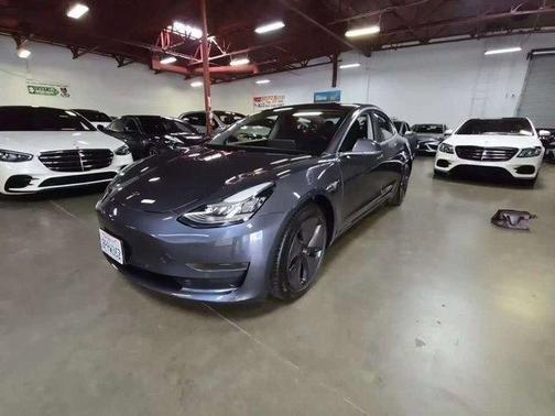 2020 Tesla Model 3 Standard Range Plus