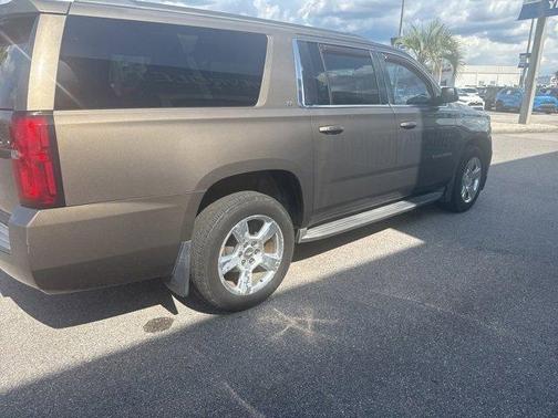 2016 Chevrolet Suburban LT