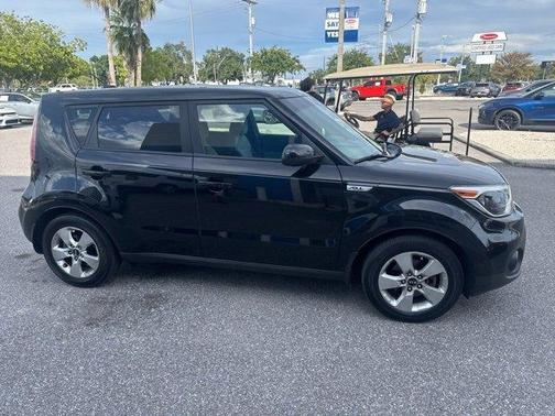 2017 Kia Soul Base