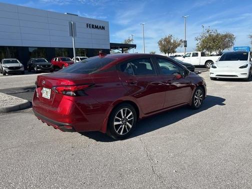 2021 Nissan Versa 1.6 SV