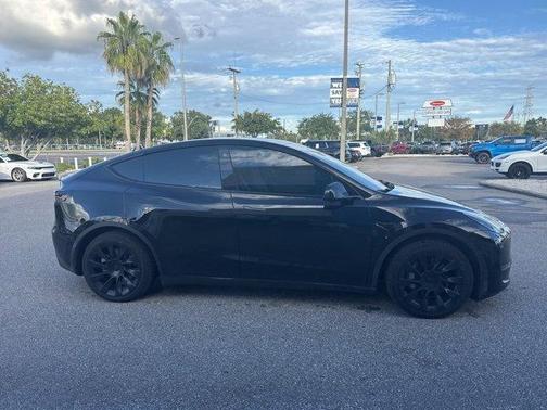 2022 Tesla Model Y Long Range